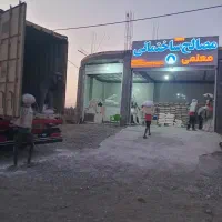 پرسنل بارگیری و تخلیه با تجربه