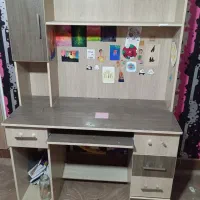 تخت دوطبقه ومیز تحریر