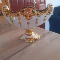 یک عدد دکوری طلایی شیک