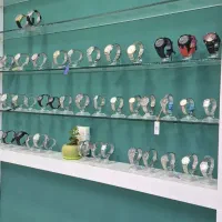 واگذاری فروشگاه ساعت در مجتمع شریعت|اجارهٔ مغازه و غرفه|گناباد, |دیوار