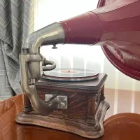 گرامافون هندلی قدیمی|کلکسیون اشیاء عتیقه|تهران, خواجه نصیر طوسی|دیوار