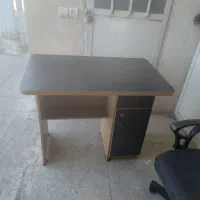میز وصندلی