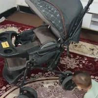 کالسکه کودک کاملا سالم