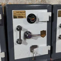 گاوصندوق مدل ۲۵۰ کوتاه ضدسرقت گاو صندوق ضددیلم|ابزارآلات|پاکدشت, |دیوار