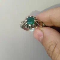 انگشتر زمرد