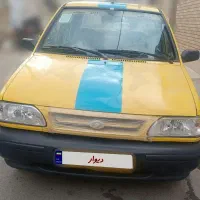 تاکسی پراید