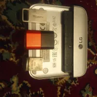 تعداد ۳عدد فلش ۱۶و۸و۸ گیگابایت سالم  پر از آهنگ