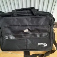 دو عدد کیف دانشجویی واداری نونو تخفیفم داره|کیف، کفش، کمربند|هشتگرد, شهرک آرتیمان|دیوار