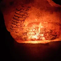 چراغ خواب|چراغ خواب و آباژور|ری, علایین|دیوار