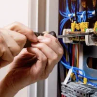 خدمات سیم کشی و نصب