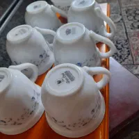 ۶ عدد فنجان  و یک قندان ست