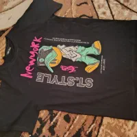 تعدادی لباس نو