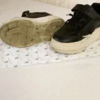 کتانی و کاپشن دخترانه|کفش و لباس بچه|رشت, بوسار|دیوار