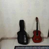 گیتار اسپانیایی سالم