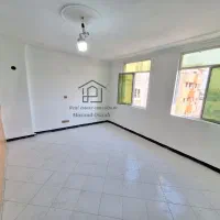 ۵۰ متر نورگیر خوش نقشه جنب مترو