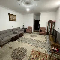 ۸۰ متر _ گلریز _ دو خواب _ طبقه اول