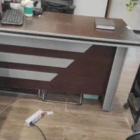 میز مدیریت و مشاور