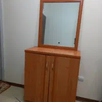 میز و آیینه