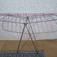 رخت آویز آلمینیومی، آیینه، تشت، دستشویی