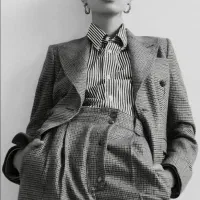 استخدام منشی خانم