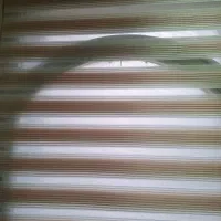 پرده زبرا رنگ کرم شکلاتی ۱هفته نصب شده