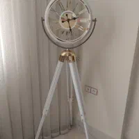 ساعت ایستاده