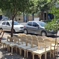 کار در نجاری و رنگ کاری چوب