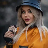 تخفیف ویژه عکاسی و فیلمبرداری  (عکاس خانوم و آقا)