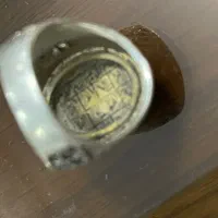 انگشتر خاص با رنگی متفاوت