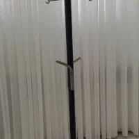 چوب لباسی ایستاده