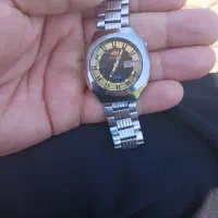 ساعت اورینت ۹۰ساله تمیز