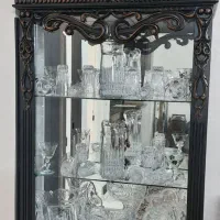 ویترین شیشه ای