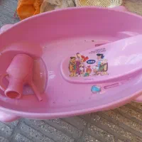 وان حمام بچگانه به همراه آفتابه استفاده نشده