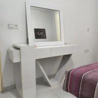 میز آرایش و میز کنسول