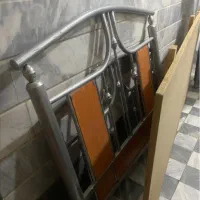 تخت خواب فلزی