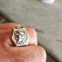 انگشتر با نقش شیرو. خورشید