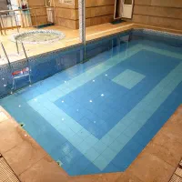 باغ ویلای لوکس با استخر و جکوزی در طرقبه