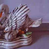 دکوری قو از جنس پلی استر