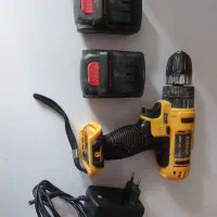 دریل شارژی دوالت|ابزارآلات|میانه, |دیوار
