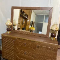 کنسول و آیینه