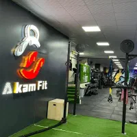 اجاره تجاری 600متر  باشگاه  بر بلوار اصلی شهر