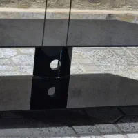 زیر تلویزیونی شیشه ای