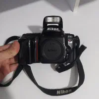 دوربین نیکون f50 ساخت ژاپن درحد آک