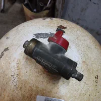 کپسول گاز CNG با تمام لوازم. موتور برق و کامپیوتر|قطعات یدکی و لوازم جانبی|سبزوار, شهرک صنعتی خاوران|دیوار