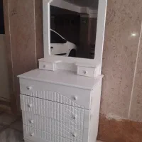 تخت یک نفره به همراه آینه و دراور ۴ کشو|تخت و سرویس خواب|مشکیندشت, |دیوار