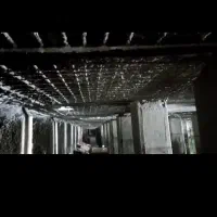 پلاستر کار زن سقف