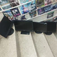 مانیتور دوربین مدار بسته و کامپیوتر