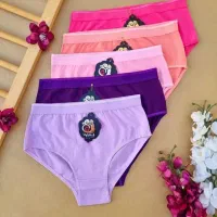 شورت و لباس زیر