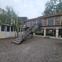 به ۱ نفر خانم و ۱ نفر اقا جوان جهت کار در رستوران