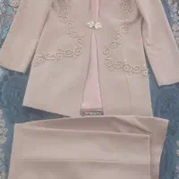 یک دست کت و شلوار نو